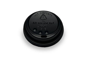 Schwarzer Deckel für Kaffeebecher, passend für 300ml und 400ml, mit Trinköffnung und Recycling-Symbol, aus Kunststoff.